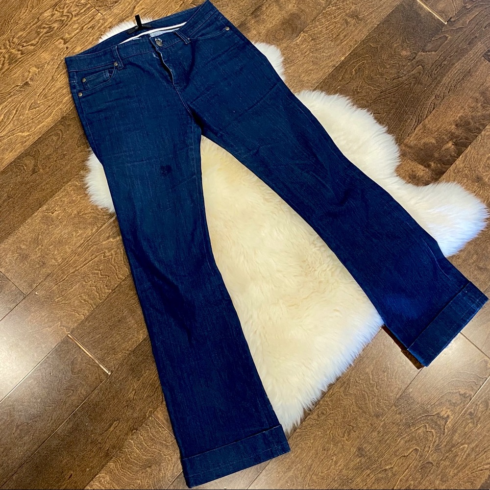 BCBG Flare Leg Jeans | size 4